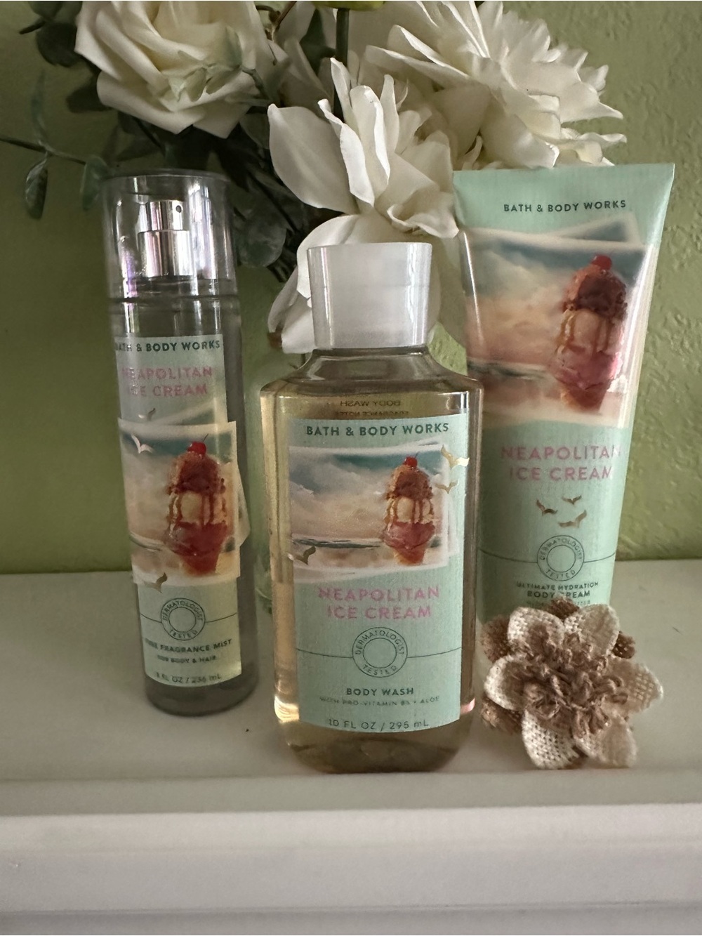 Bath & Body Works Neapolitan Ice Cream Body Wash & Lotion Set - Mint